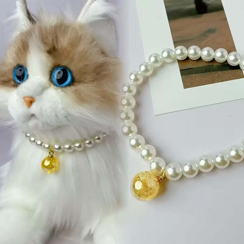 Pearl cat collar with pendant