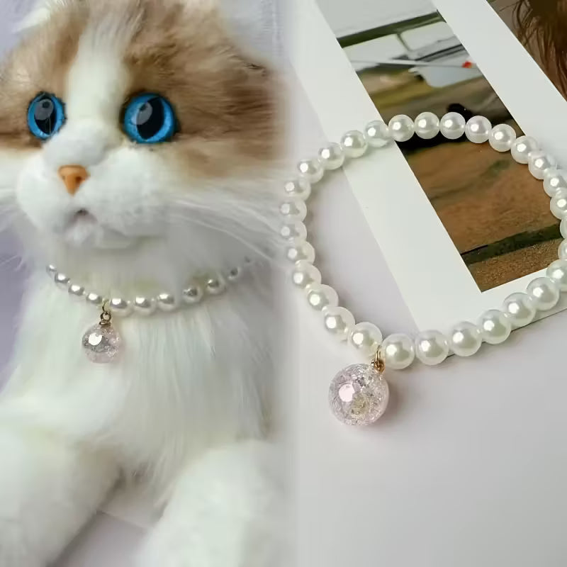 Pearl cat collar with pendant